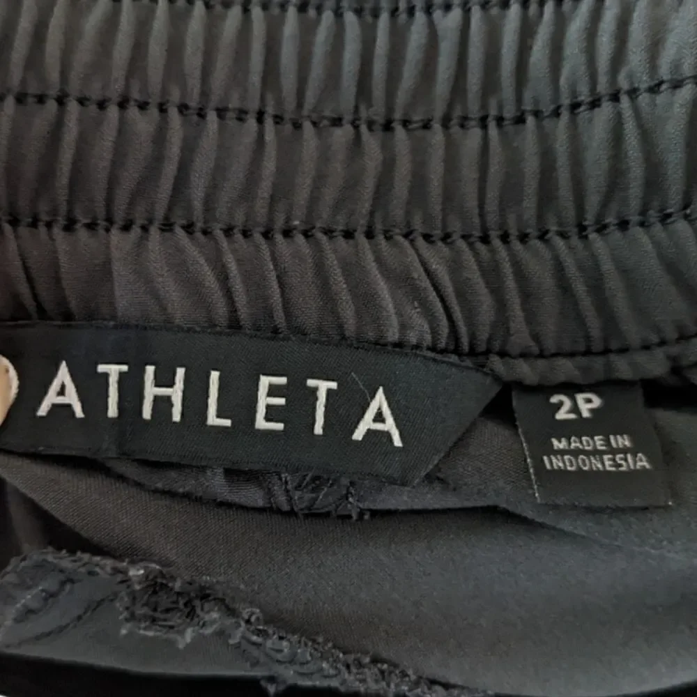 Athleta Women's Grey Cargo Joggers Size 2P - Picture 4 of 4